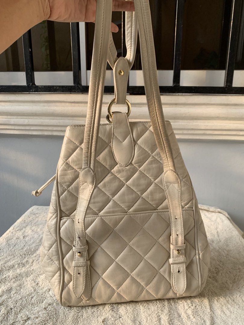 Offwhite leather Backpack (Category: Backpacks) located in Taguig. Submitted by madisam (Listing ID 1467833466, Image 2). Description: Preloved Clear in pics .