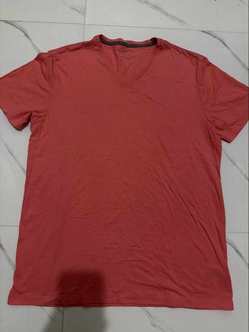 Old Navy Mens Shirt (Category: Tshirts & Polo Shirts ) located in Las Pinas. Submitted by gmonteros (Listing ID 1467711975, Image 1). Description: Pwede sa womens XL size.