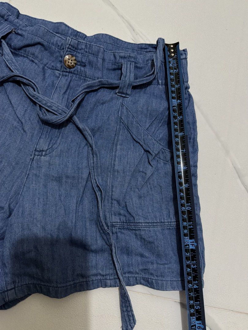 Old Navy Soft Denim Short (Category: Shorts) located in Las Pinas. Submitted by gmonteros (Listing ID 1467691817, Image 3). Description: .