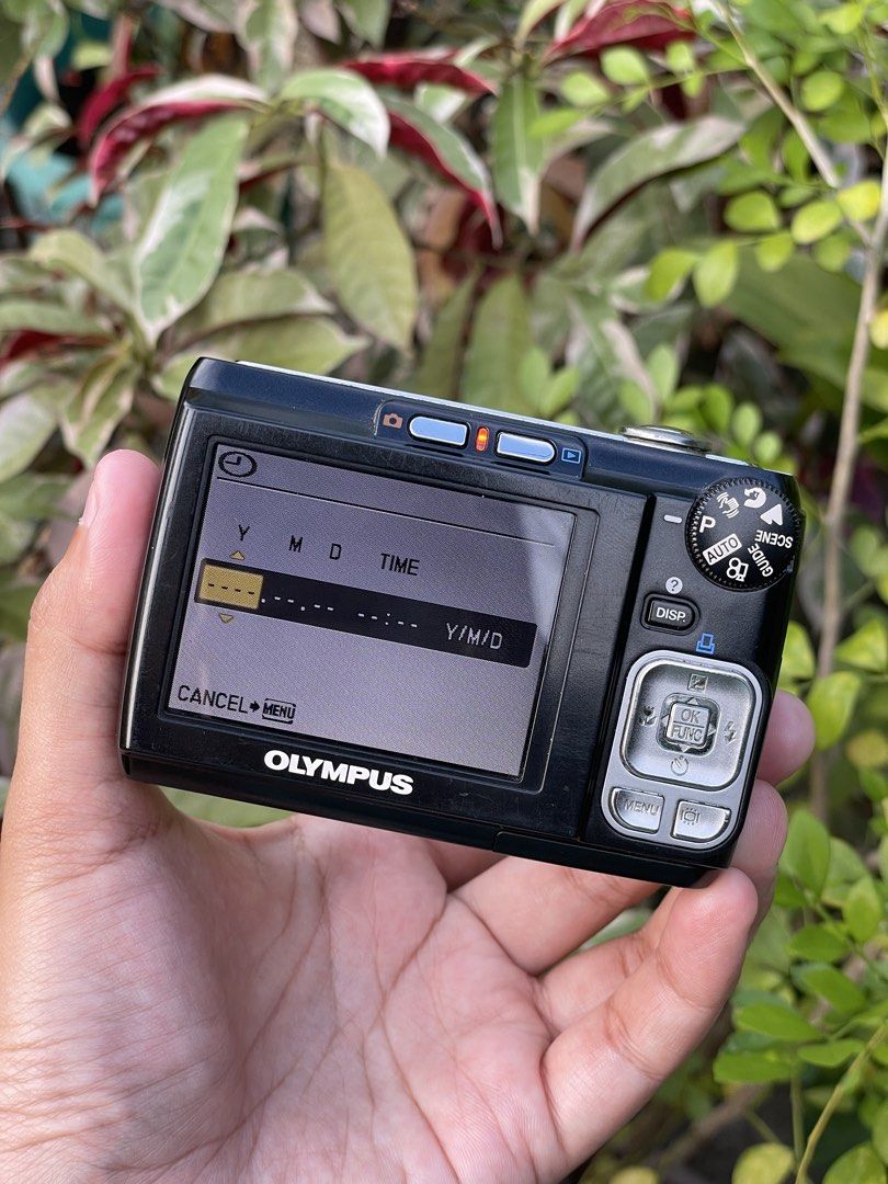 olympus FE-310 digital camera digicam (Category: Cameras) located in Paranaque City. Submitted by momochiii24 (Listing ID 1467686697, Image 2). Description: olympus FE-310 digital camera digicam 8.0 megapixels pero parang 12-14mp kung kumuha ang linaw promise! price:3,000 lp:2,800 fully functional all buttons are working zooms and flash are working no LCD burn no dust when zoom no issues chat if interested inclusions: unit,xdcard,double AA batter