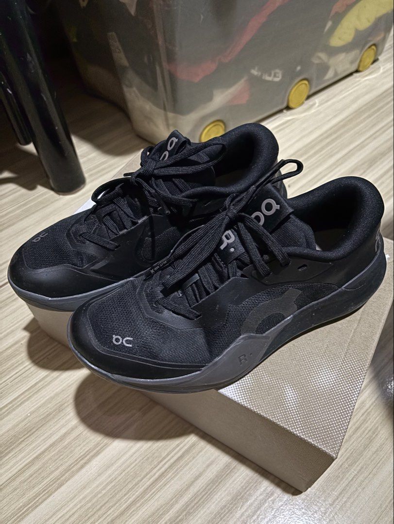 On Cloud The Roger Pro 3 (Category: Sneakers) located in Marikina City. Submitted by bagsandeverythingco (Listing ID 1467743885, Image 3). Description: - used twice only; good as new - bought online for P13,990 - rfs: i have vapor 12 - size US6.
