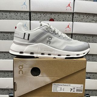 (Category: ) located in . Submitted by pickplanet_sneaker_shirt (Listing ID 1467824743, Image 1). Description: .