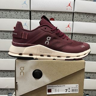 (Category: ) located in . Submitted by pickplanet_sneaker_shirt (Listing ID 1467824383, Image 1). Description: .