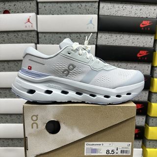 (Category: ) located in . Submitted by pickplanet_sneaker_shirt (Listing ID 1467826604, Image 1). Description: .