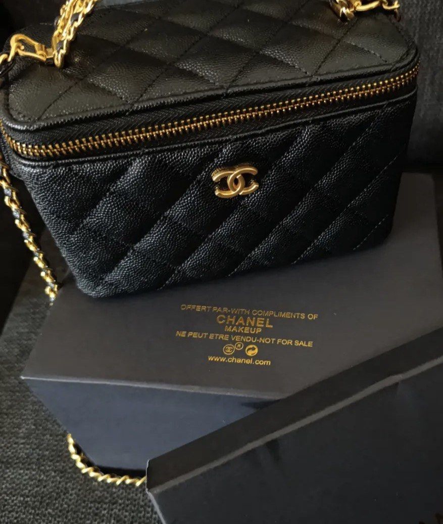 On Hand vip gwp black leather vanity makeup bag with box (Category: Cross-body Bags) located in General Trias. Submitted by godgraceisreal_ph (Listing ID 1467730228, Image 2). Description: on hand, 1 piece only ready to ship via lalamove, lbc or jnt complimentary chanel vip gwp black leather vanity makeup bag with box.