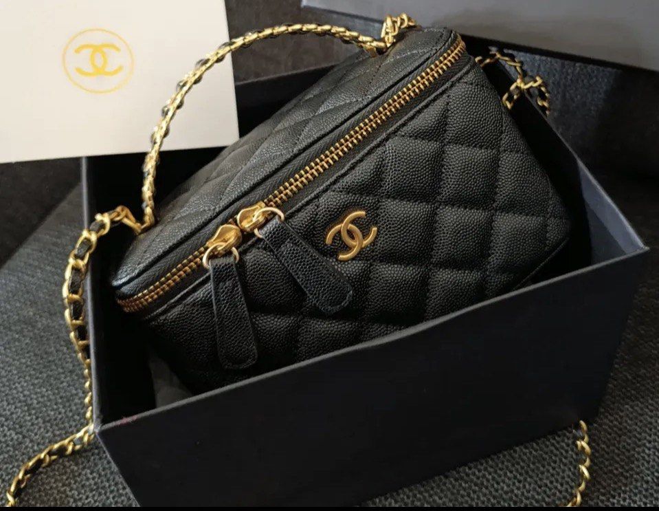 On Hand vip gwp black leather vanity makeup bag with box (Category: Cross-body Bags) located in General Trias. Submitted by godgraceisreal_ph (Listing ID 1467730228, Image 3). Description: on hand, 1 piece only ready to ship via lalamove, lbc or jnt complimentary chanel vip gwp black leather vanity makeup bag with box.