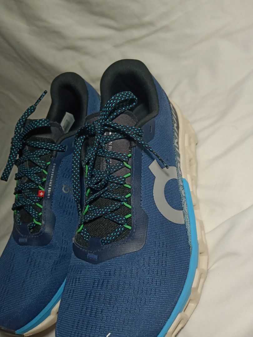 On Running Cloudmonster 2 (Category: Sneakers) located in Manila. Submitted by tres0824 (Listing ID 1467729925, Image 3). Description: On Cloudmonster 2 Size 9 us/42.5 eu Excellent condition No issue (need wash only) No box pair only 3299 + Shipping fee Taguig location Dm to purchase📩📩 .