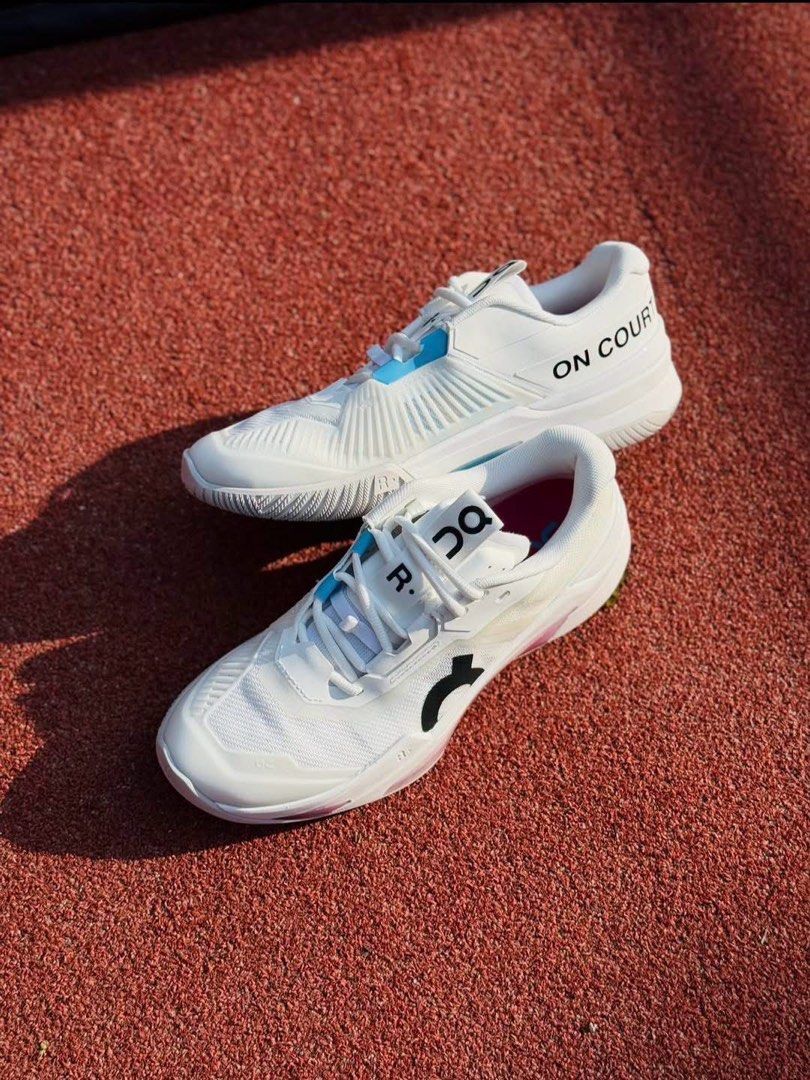 On The Roger Pro Fire ‘White Pink’ (Category: Sneakers) located in Manila. Submitted by collectorfinds (Listing ID 1467735724, Image 2). Description: “FIRE ON THE COURT. FINESSE IN EVERY MOVE.”🎾⚡️ On The Roger Pro Fire ‘White Pink’ Men’s US Size 8.5 ❌ Before 14,895 ✅ NOW ₱ 11,895 ONLY 📩 PM us to purchase 📍2nd Floor, 317 Fernando Poe Jr Ave . Quezon City. Right above Yamaha near LRT 1 - Roosevelt Station. 📈 Prices subject to change without not
