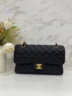 (Category: ) located in . Submitted by i1bag (Listing ID 1467687180, Image 1). Description: .