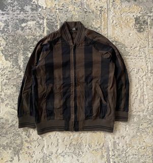 (Category: ) located in . Submitted by awenustore (Listing ID 1467654911, Image 1). Description: .