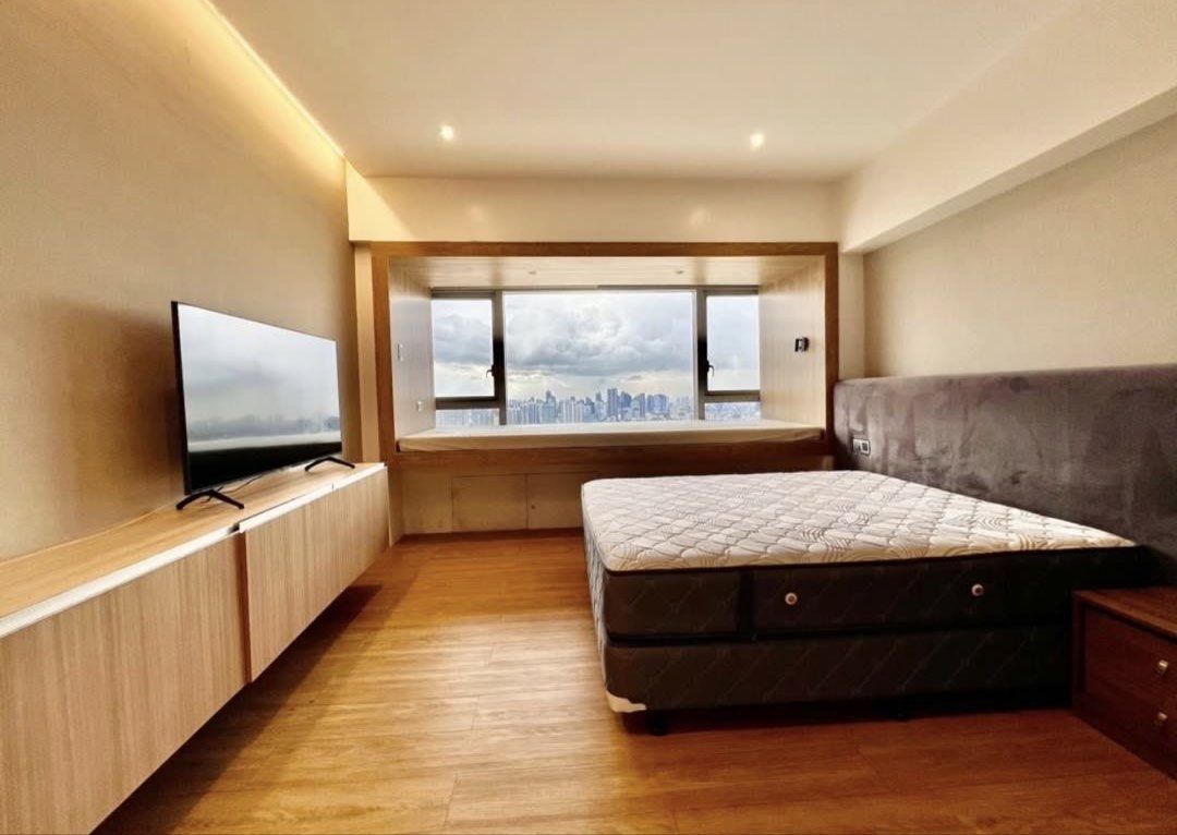 One shangrila place studio for Lease (Category: Apartments & Condos) located in San Juan City. Submitted by steffie.yu (Listing ID 1467720441, Image 2). Description: One shangrila place Fully furnished 38 sqm 1 toilet and bath Fully equipped kitchen High floor .