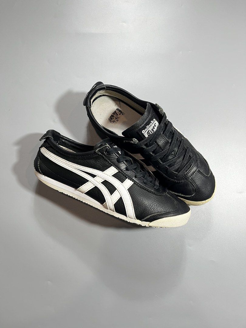ONITSUKA TIGER MEXICO 66 (Category: Sneakers) located in Pagadian. Submitted by criss_johnn (Listing ID 1467614176, Image 2). Description: ONITSUKA TIGER MEXICO 66 5.5 us 38 eur 24 cm Excellent condition Thrifted pair Authentic Heel drag | sign of usage -Solid parin nito pang porma kahit may issue✨ ₱1180 shipped✈️ (NEGO BASTA SURE BUYER).