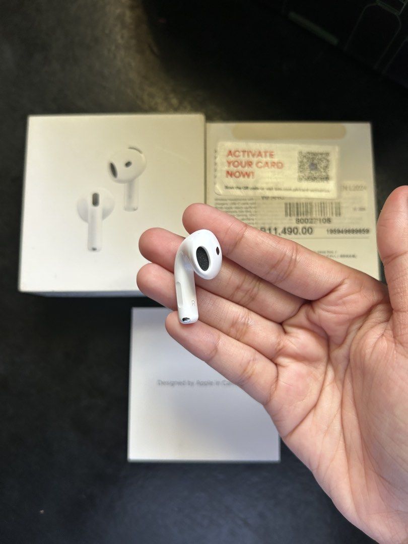 original airpods gen 4 ANC (RIGHT POD ONLY) (Category: Earphones) located in Caloocan City. Submitted by aj_theaa (Listing ID 1467686833, Image 2). Description: Selling Airpods Gen 4 ANC RIGHT POD ONLY. honest issue: basag tunog kapag mga loud music pero di masakit sa tenga. perfect use for watching vlogs and attending online meetings. * compatible with A3056, A3055, A3057 * 100% Original Apple Airpods * will send the serial number for interested