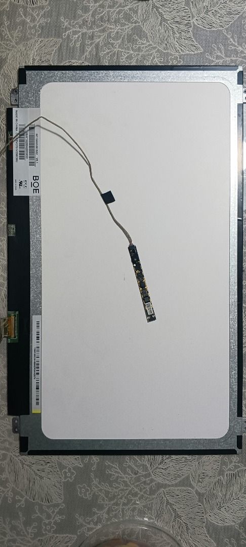 Original Asus Vivobook X541NA LCD (pullout from laptop unit) (Category: Laptops & Notebooks) located in Pasay City. Submitted by onlyvrsn17 (Listing ID 1467821996, Image 2). Description: • Screen Size: 15.6 inches • Resolution: HD (1366 x 768) • Aspect Ratio: 16:9 • Backlight Type: LED / • Connector Type: 30-pin slim video connector • Can be tested prior pickup • Slightly negotiable.