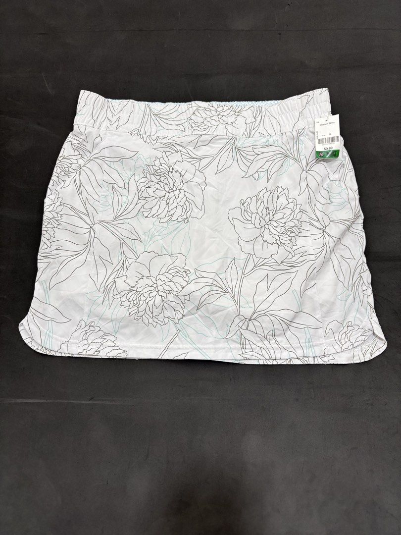 Original Columbia Skirt 💯 (Category: Skirts) located in Tarlac. Submitted by outsource.psg (Listing ID 1467661565, Image 1). Description: Original Columbia Skirt 💯 W34 to W36 - L17 Like New (Maganda sa personal) P450 + sf Dm Sure Buyer 🤍 .