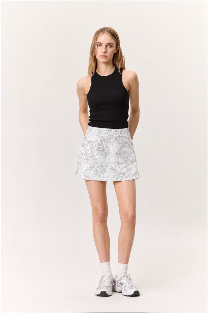 Original Columbia Skirt 💯 (Category: Skirts) located in Tarlac. Submitted by outsource.psg (Listing ID 1467661565, Image 2). Description: Original Columbia Skirt 💯 W34 to W36 - L17 Like New (Maganda sa personal) P450 + sf Dm Sure Buyer 🤍 .