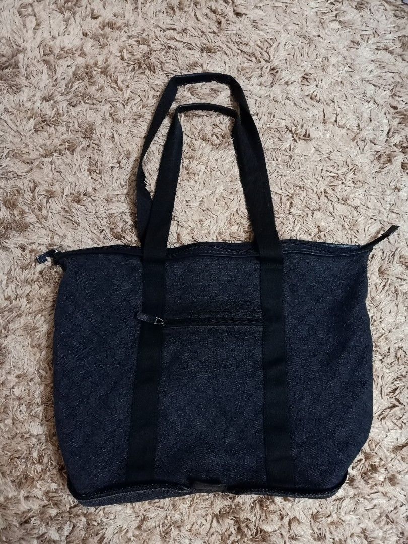 Original gucci monogram black shoulder bag (Category: Shoulder Bags) located in Binmaley. Submitted by fashionluxury058 (Listing ID 1467749088, Image 1). Description: original gucci monogram shoulder bag in very good condition size: large monogram color black.