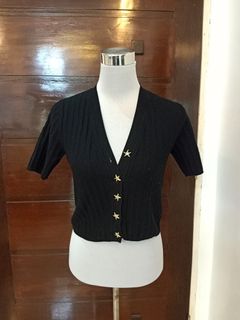 (Category: ) located in . Submitted by fashionluxury058 (Listing ID 1467671091, Image 1). Description: .