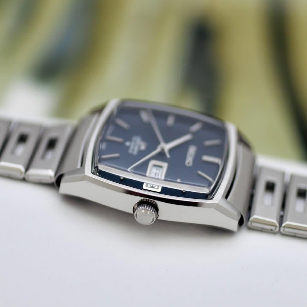 Original Seiko Lord Matic (Category: Men's Watches) located in Caloocan City. Submitted by mv_timepieces (Listing ID 1467696186, Image 3). Description: vintage seiko LM- Lord Matic Automatic ref # 5606-5000 case diameter 32mm 38mm lug to lug.