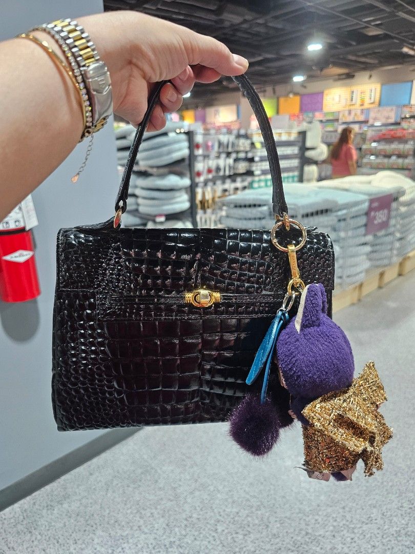 Original Vintage Rare Croc Top Handle Bag (Category: Luxury Bags & Wallets) located in Quezon City. Submitted by sherockxx (Listing ID 1467640745, Image 2). Description: Great for collectors. Clean inside and out. On hand and ready to ship plus fees..