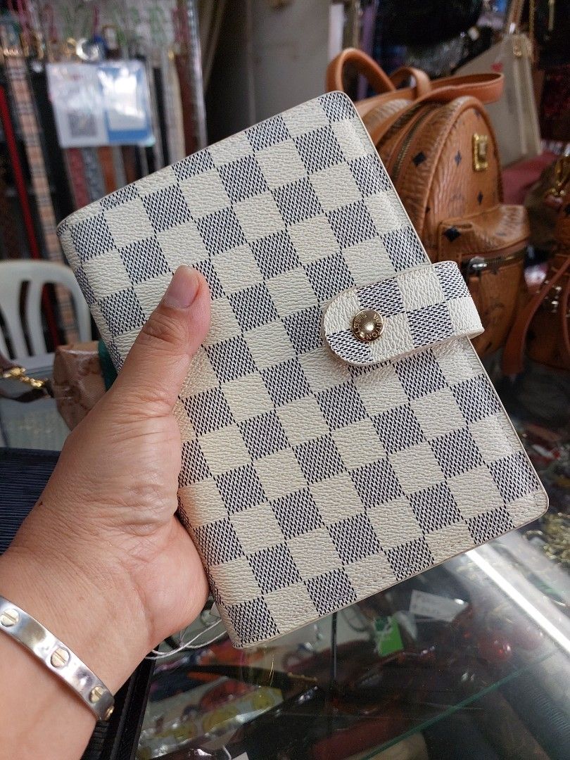 P600 only planner (Category: Wallets & Card holders) located in Cagayan de Oro. Submitted by jocelynt483 (Listing ID 1467642334, Image 2). Description: P600 only planner.