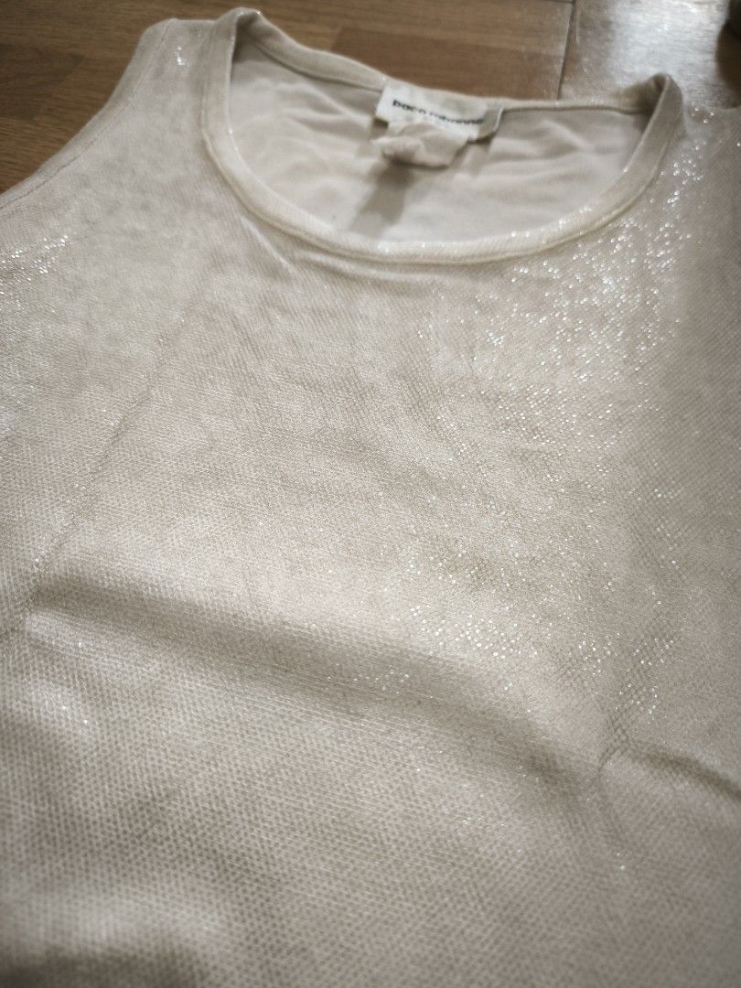 Paco Rabanne white top (Category: Sleeveless) located in Manila. Submitted by wearforce (Listing ID 1467766346, Image 2). Description: Paco Rabanne white top fit: small good condition color rate 9/10 449 + sf.