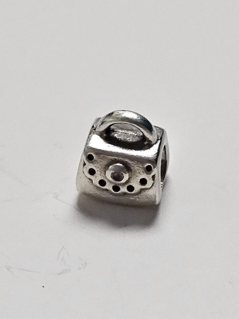 Pandora bag charm with stone (Category: Charms) located in Manila. Submitted by onlinesmartshopping12 (Listing ID 1467642516, Image 1). Description: no issue original.