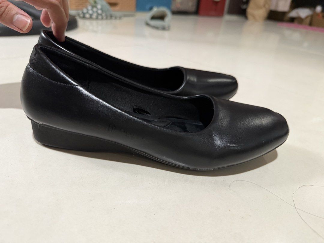 Parisian Black Wedge Heels Closed Toe Flats (Category: Wedges) located in Paranaque City. Submitted by mryjwll (Listing ID 1467836102, Image 3). Description: Parisian black wedge heels. Classic closed-toe design, slip-on style. Comfortable cushioned insoles with branded text. Low wedge heel for easy daily walking. Clean black upper material, versatile for work or formal occasions. Solid black outsole..