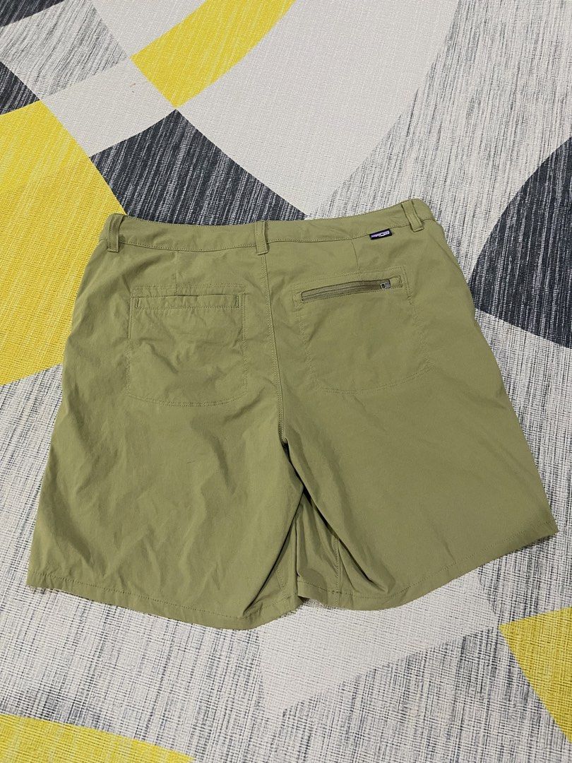 Patagonia womens short size 32-33 (Category: Shorts) located in Taytay. Submitted by ekselentekondisyon (Listing ID 1467757935, Image 2). Description: Patagonia womens short W-32-33 Excellent condition No issue W/lace .