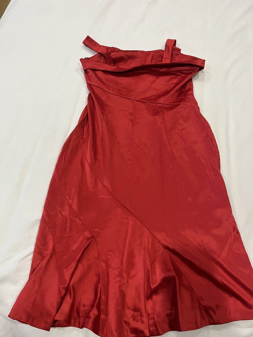 Petit Monde Red Dress (Category: Dresses) located in Manila. Submitted by ngnony (Listing ID 1467655966, Image 2). Description: .