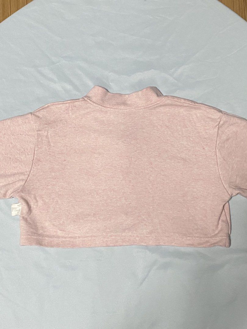 Pink cropped cardigan button-up top (Category: Longsleeves) located in Paranaque City. Submitted by pomeloluvr (Listing ID 1467677447, Image 3). Description: - Color: Pink - Size: Medium - Material: 95% cotton, 5% spandex (soft and stretchy) - Design: Long sleeves, front button closure, cropped length .