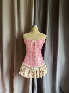 (Category: ) located in . Submitted by curated_closetph (Listing ID 1467764348, Image 1). Description: .