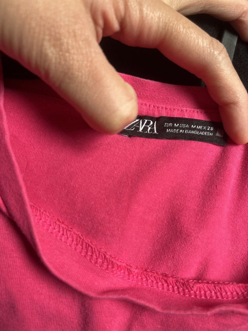 Pink Zara Crop Top (Category: Shirts) located in Paranaque City. Submitted by colsness (Listing ID 1467631627, Image 3). Description: Zara crop top Size M Original from US.