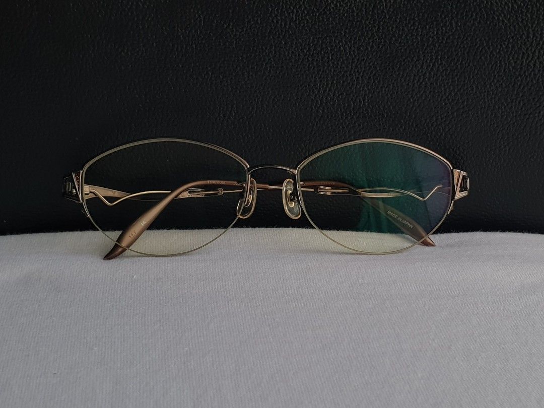 Pirouette Titanium Eyeglass Frame (Category: Sunglasses & Eyewear) located in Quezon City. Submitted by WasalakTwo (Listing ID 1467780318, Image 1). Description: Bought in Japan Durable and high quality Goodcondition Still presentable Lens are graded, but replaceable Open for delivery nationwide Front Width 13.9cm Front Height 3.9cm.
