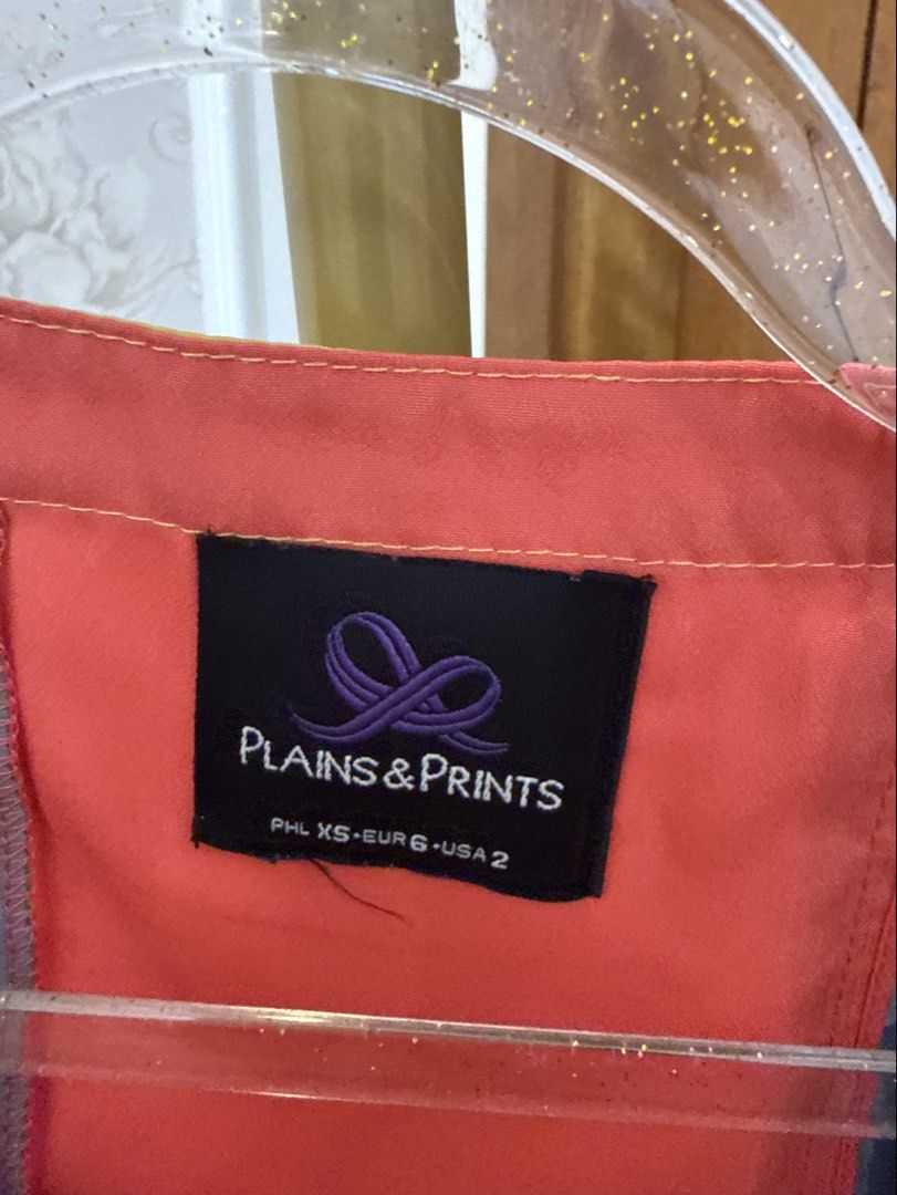 Plains & Prints: Top in Multicolor (Category: Blouses) located in Quezon City. Submitted by vpauline (Listing ID 1467625322, Image 2). Description: 10/10.