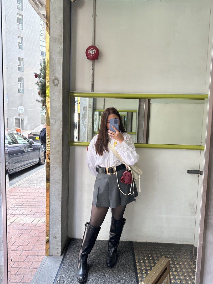 Pleated Skort (Gray) (Category: Skirts) located in Quezon City. Submitted by madwoman13 (Listing ID 1467637066, Image 3). Description: ✨ No issues, still good as new! ✨ Orig price: still 1290 in stores ✨ RFS: Doesn’t fit me anymore.