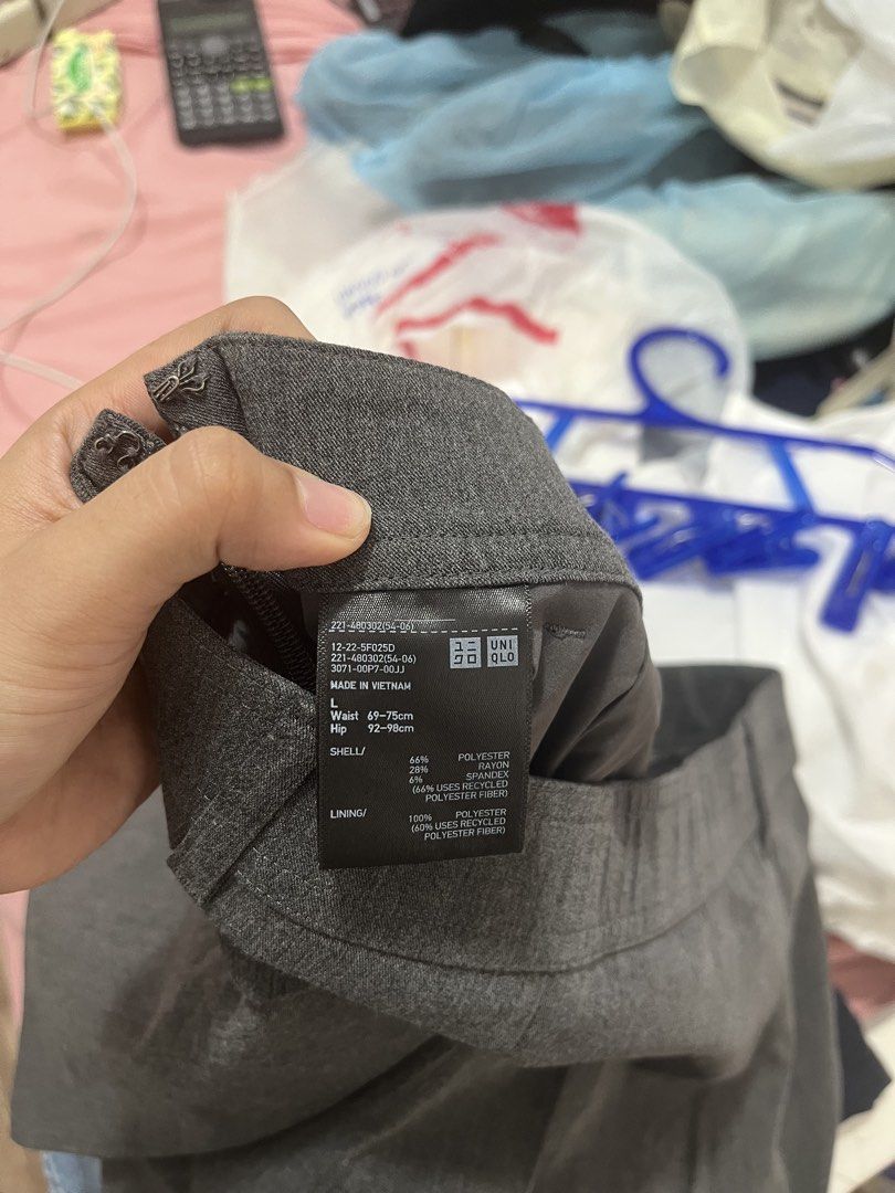 Pleated Skort (Gray) (Category: Skirts) located in Quezon City. Submitted by madwoman13 (Listing ID 1467637066, Image 2). Description: ✨ No issues, still good as new! ✨ Orig price: still 1290 in stores ✨ RFS: Doesn’t fit me anymore.