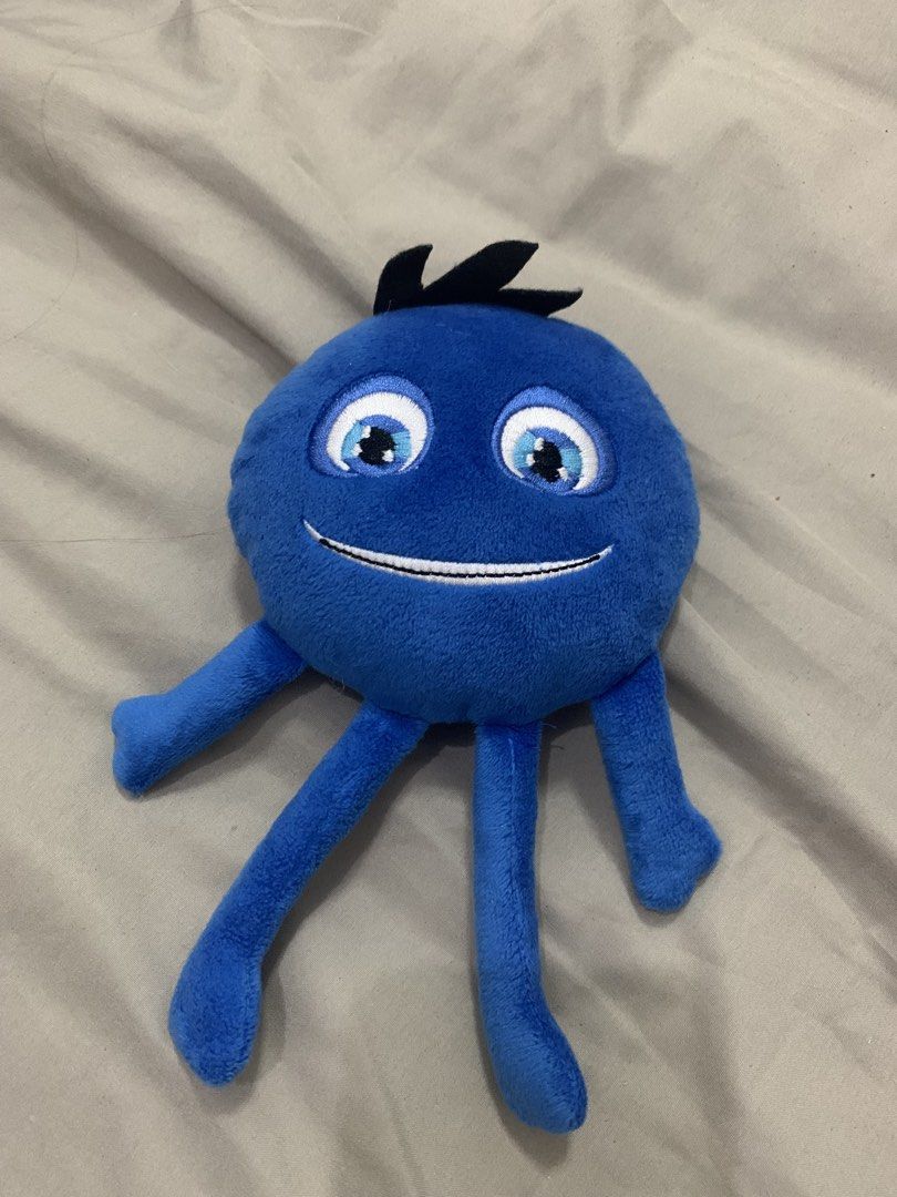 Plushie blue (Category: Plushies & Soft Toys) located in Caloocan City. Submitted by appleblossoms07 (Listing ID 1467770556, Image 1). Description: Apps st pouch 4.