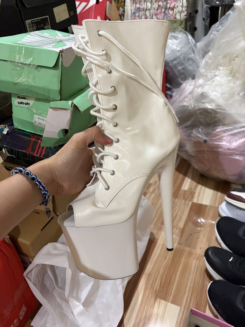Pole dancing platform ankle boots patent (Category: Sandals) located in Baguio. Submitted by suffering (Listing ID 1467812178, Image 2). Description: Brandnew Baguio location .