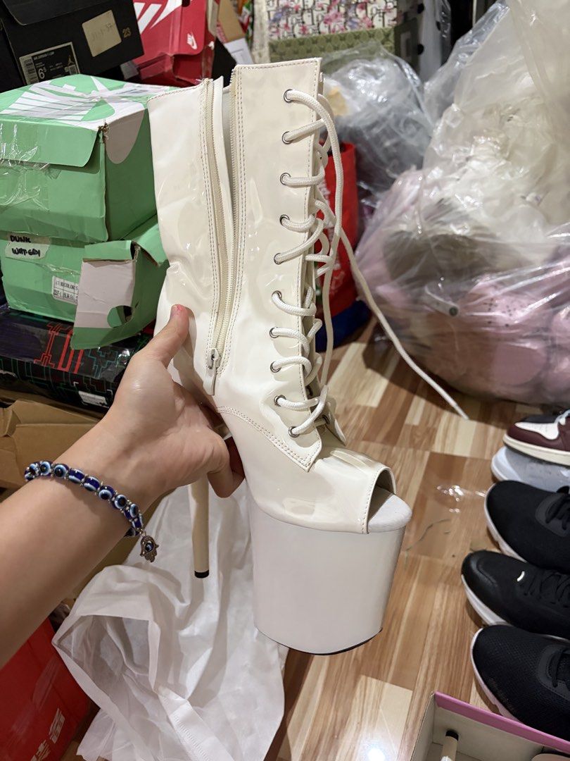 Pole dancing platform ankle boots patent (Category: Sandals) located in Baguio. Submitted by suffering (Listing ID 1467812178, Image 3). Description: Brandnew Baguio location .