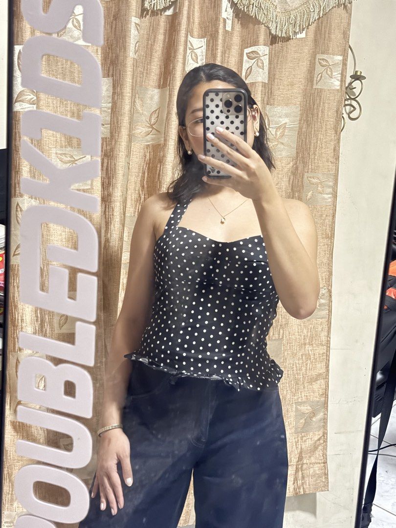 Polka dots Halter top (Category: Sleeveless) located in Manila. Submitted by plsemptymycloset (Listing ID 1467748144, Image 1). Description: .