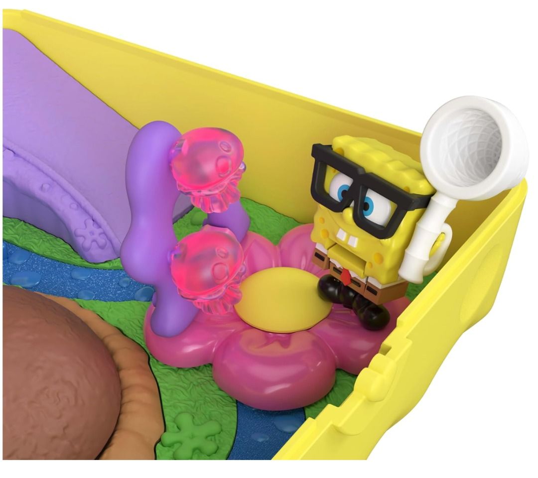 Polly Pocket Nickelodeon SpongeBob SquarePants Compact Playset (Category: Kids Toys) located in Tagaytay City. Submitted by gracey332 (Listing ID 1467764296, Image 3). Description: - Brand new, unopened Polly Pocket SpongeBob SquarePants collector's item - Iconic compact shaped like SpongeBob's face with vibrant packaging - Includes mini figures: SpongeBob, Patrick, and Gary - Features detailed interiors like the Pineapple house, Squidward's hous