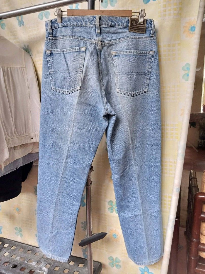 Ralph Lauren denim pants (Category: Jeans) located in Pasig City. Submitted by rjkfindsofficial (Listing ID 1467632203, Image 2). Description: -Brand: Polo Jeans Company by Ralph Lauren -Men's / Unisex -Size: 34x34 (Classic fit) -Light wash denim, 100% cotton -Made in Mexico -Leather flag patch (RL) -Vintage 90s/Y2K style, relaxed straight cut -Pre-loved, in good vintage condition -Natural fading and slight wear at the hems (see photos).