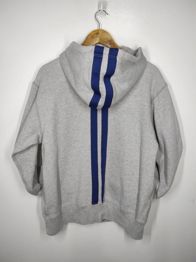 Polo Ralph Lauren Hoodie (Category: Coats, Jackets and Outerwear) located in Bulacan. Submitted by adoseofluxxee (Listing ID 1467615775, Image 2). Description: Vintage Polo Jeans Company (Polo Ralph Lauren) gray pullover hoodie featuring the black "PJC" and "Ralph Lauren" chest logo with blue stripe details on the hood. Size: Small fit Medium.