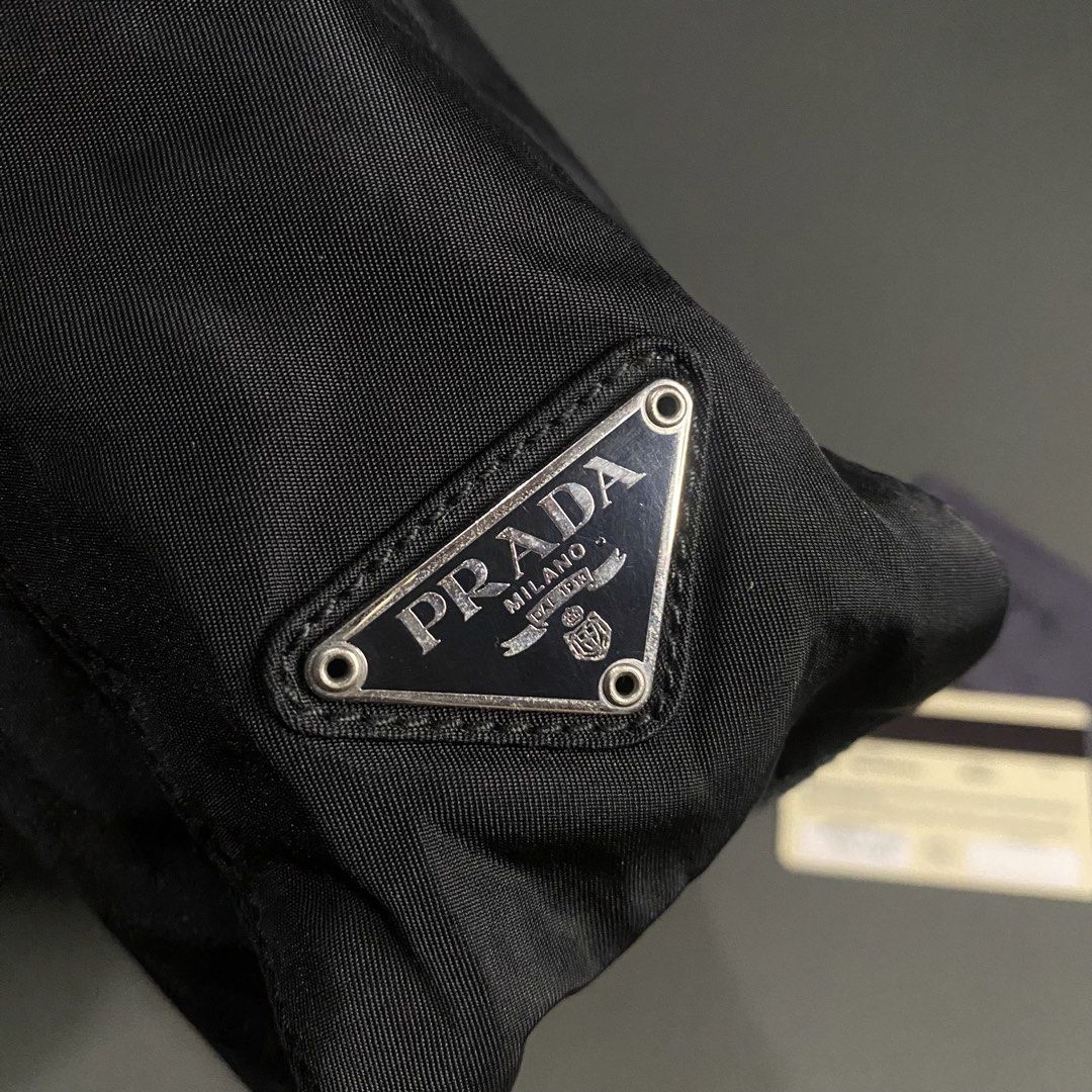 Prada Tessuto Metropoli Nylon Tote Bag (Category: Tote Bags) located in Cavite. Submitted by lit_loots (Listing ID 1467788761, Image 3). Description: Like new condition With authenticity card Colore rate 10/10 Issue: Stitching inside.