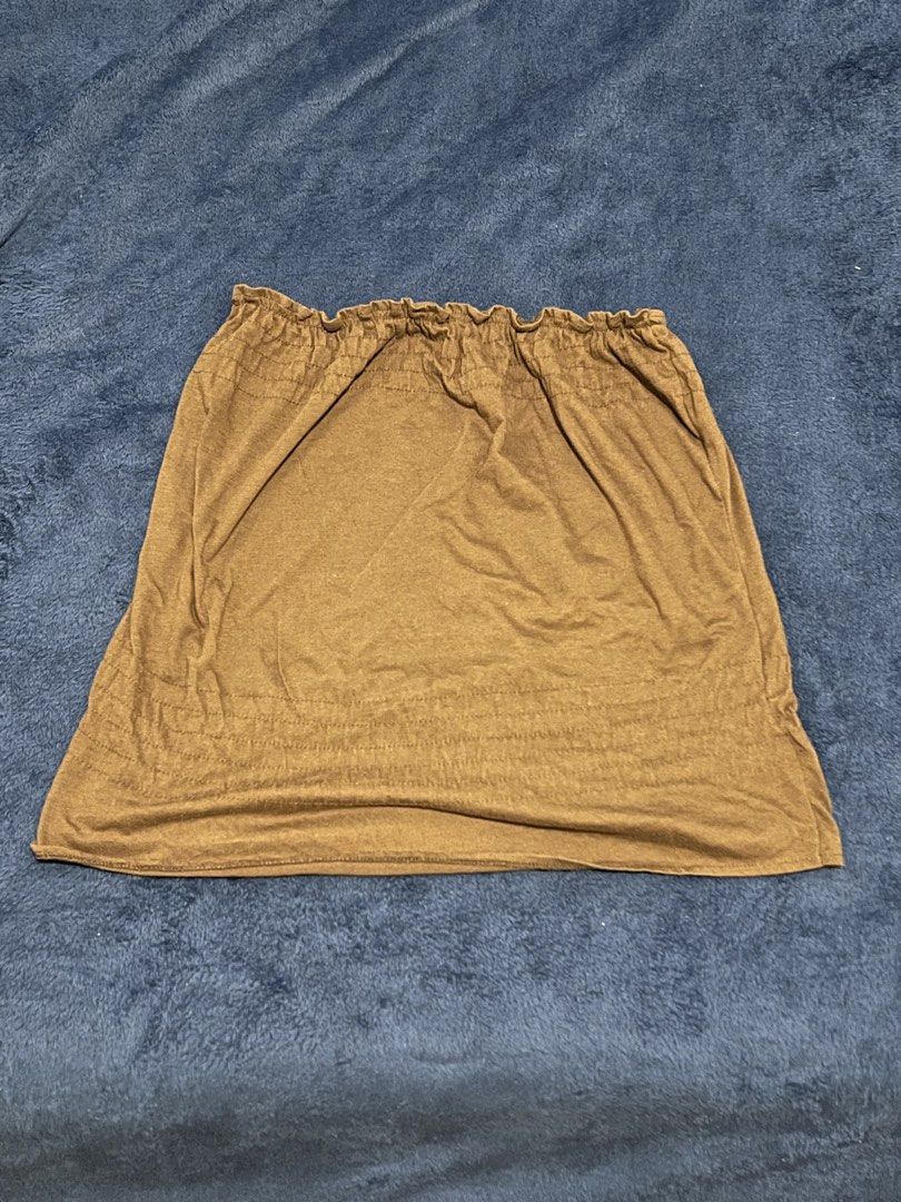 Pre loved Top (Category: Sleeveless) located in Taguig. Submitted by froyocean (Listing ID 1467663121, Image 1). Description: Bought this in Ukay-ukay for 100 php.