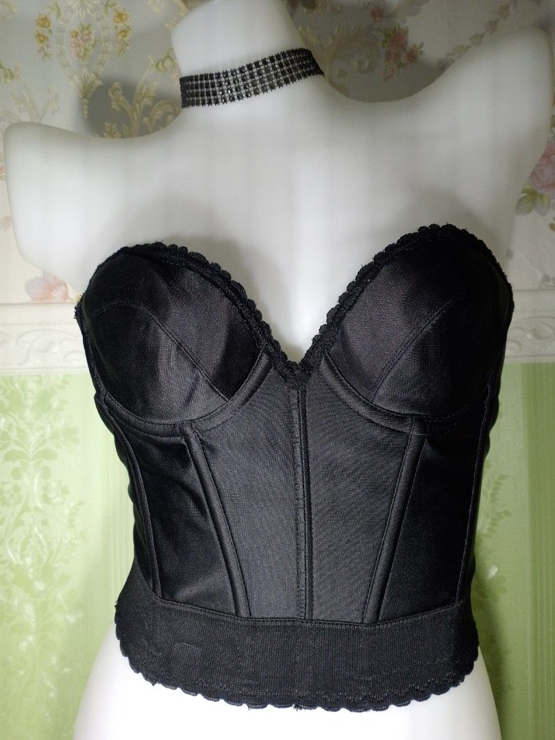 Preloved Black Corset Top 34B Small (Category: Others Tops) located in Dasmarinas. Submitted by ms.happycorsets (Listing ID 1467771025, Image 1). Description: Preloved Corset Top Black Color Can Fit Small size Starting waistline 24-26 inches Padded bra with Under Wire 34 B-C length 11 inches Stretchable Fabric at the back Has 2 layers of adjustable hooks at the back Has 7 Soft bones with Slight flaws has small broken fabric inside in tha bra pad 