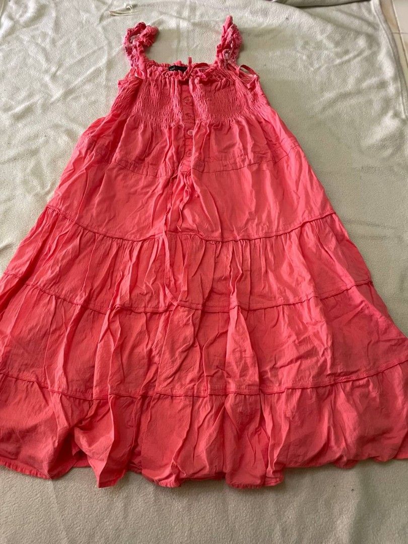 Preloved Dress (Category: Dresses) located in San Quintin. Submitted by polasolah (Listing ID 1467678838, Image 3). Description: Get all for 550php dress1:250 (small) dress2:150(small to medium) dress3:50(small to medium) dress4:250(small to medium) dress5:150(small to medium) MOD | JNT (69₱).