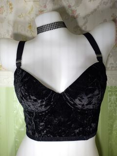 (Category: ) located in . Submitted by ms.happycorsets (Listing ID 1467739961, Image 1). Description: .