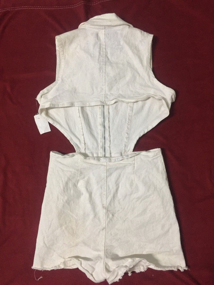 [PrettyLittleThing] Cut Out Denim Romper (Category: Rompers) located in Valenzuela. Submitted by xellexoxo (Listing ID 1467808311, Image 3). Description: DETAILS: ☆ Brand: PrettyLittleThing from Goodwill ☆ Style: Cut-out romper ☆ Color: White ☆ Size: M to L 28-32 inch waist 29 inch length 14 inch from waist ☆ Condition: In good condition. Has removable stains. Wash before use..